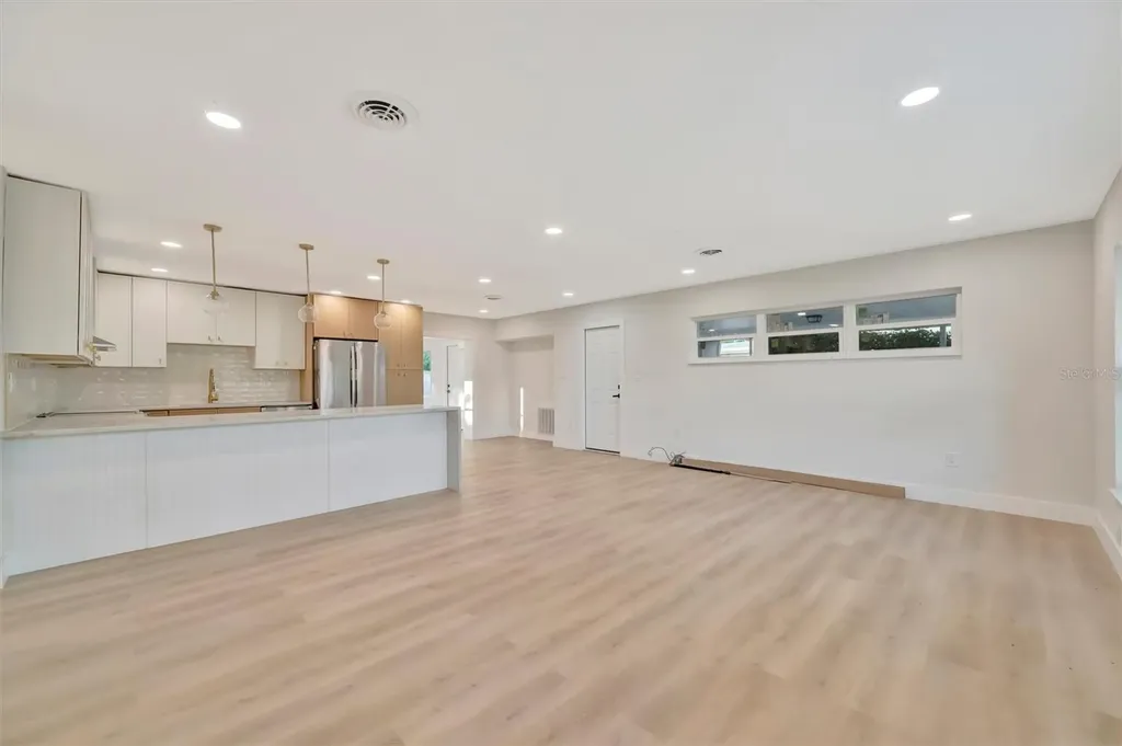 2705 Sunnyside Street Sarasota FL 34239
