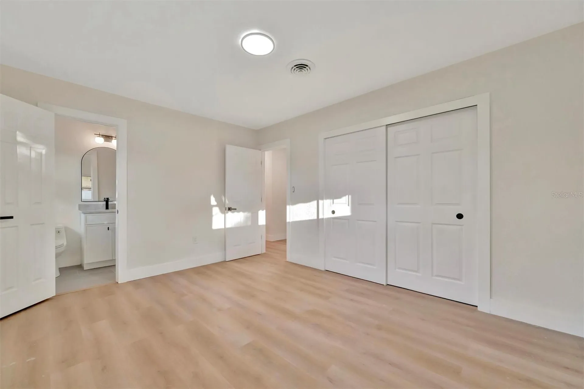 2705 Sunnyside Street Sarasota FL 34239
