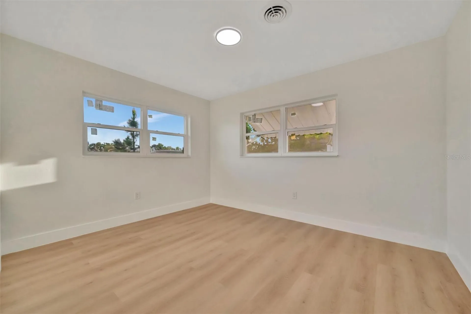 2705 Sunnyside Street Sarasota FL 34239