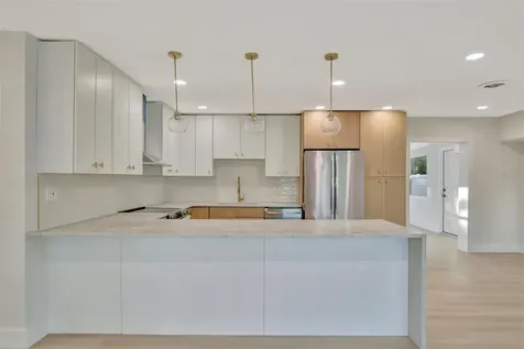 2705 Sunnyside Street Sarasota FL 34239