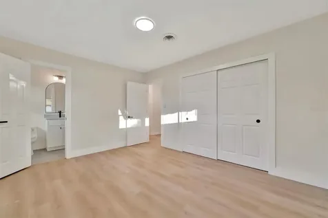 2705 Sunnyside Street Sarasota FL 34239