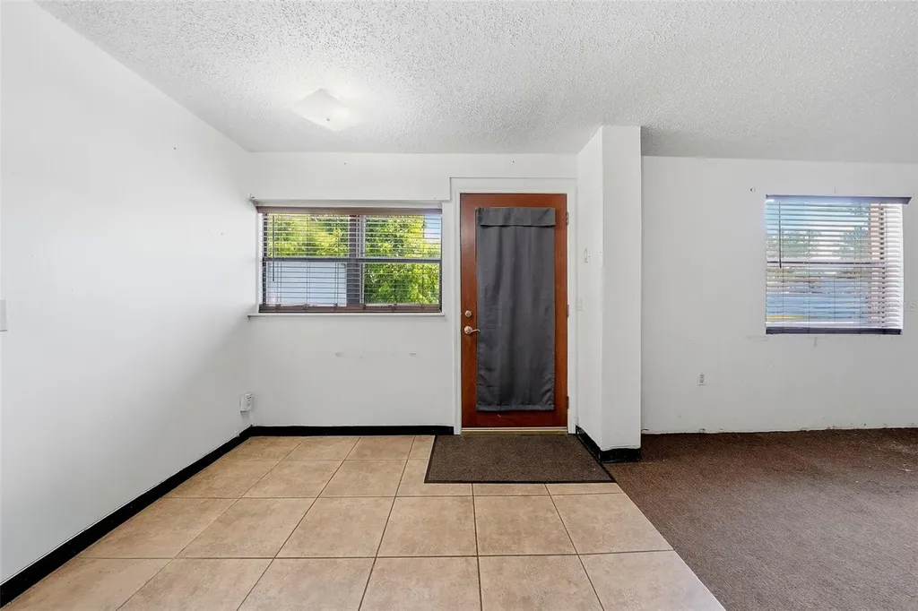 3133 Bay Lane Clearwater FL 33759