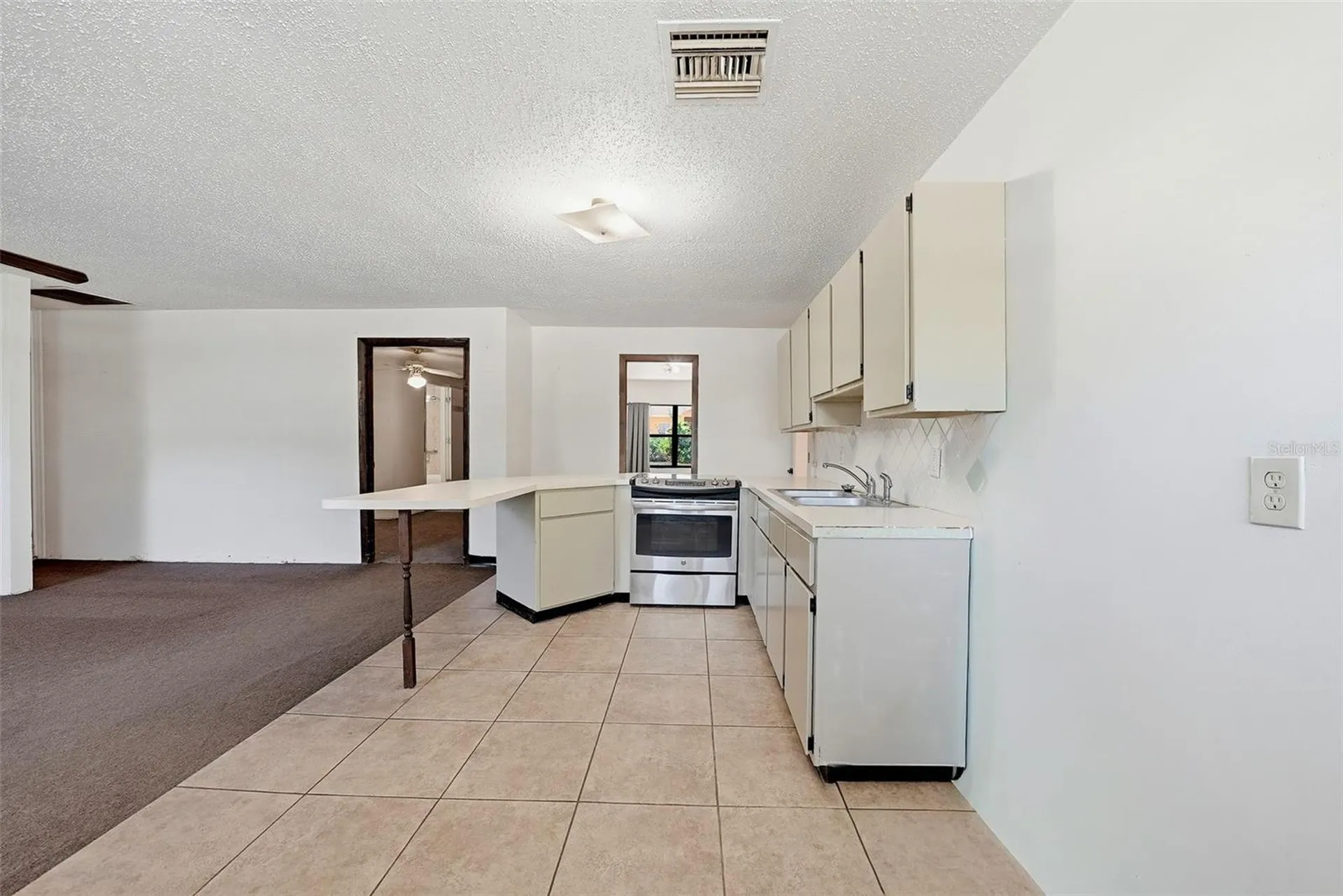 3133 Bay Lane Clearwater FL 33759