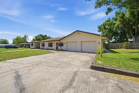 3133 Bay Lane Clearwater FL 33759