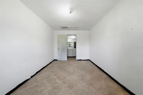 3133 Bay Lane Clearwater FL 33759