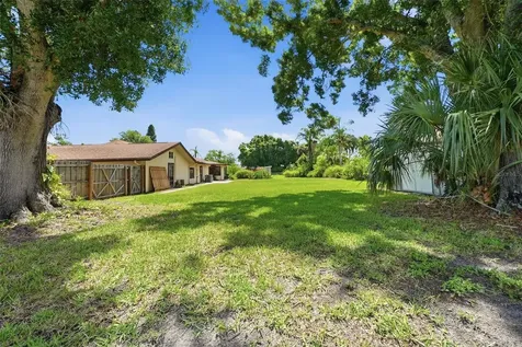 3133 Bay Lane Clearwater FL 33759
