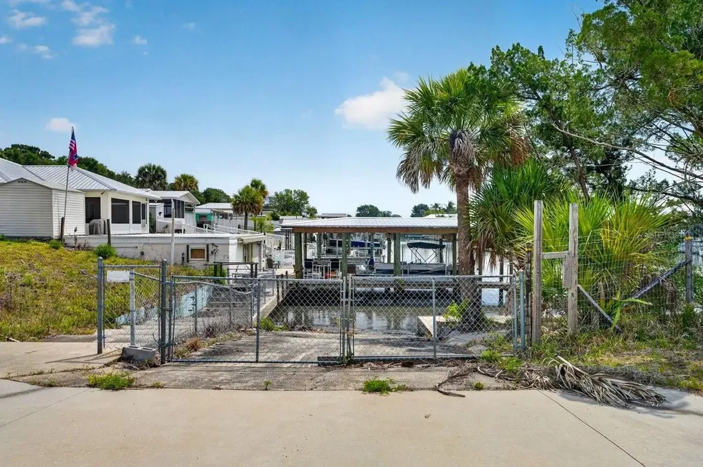 124 Randle Avenue Oak Hill FL 32759