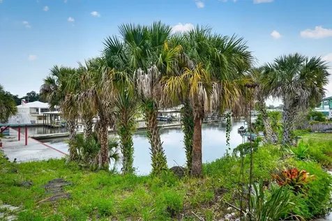 124 Randle Avenue Oak Hill FL 32759