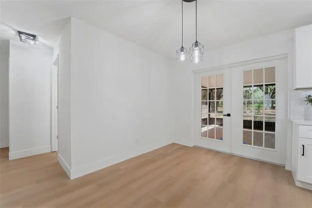 1918 Sydney Road Valrico FL 33594