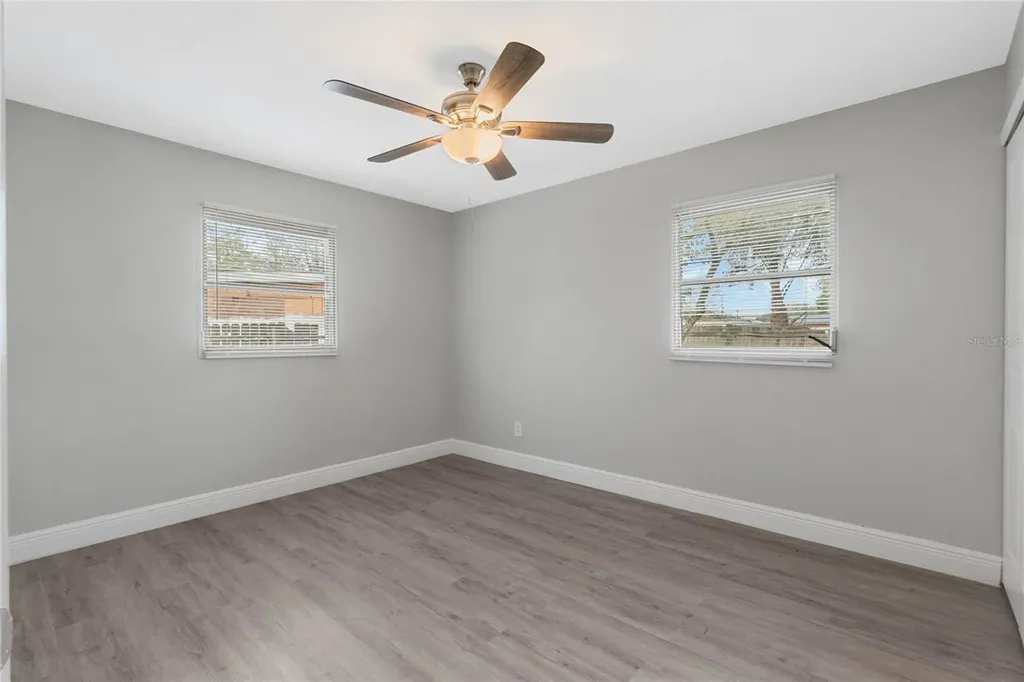 1090 Emerald Drive Mount Dora FL 32757