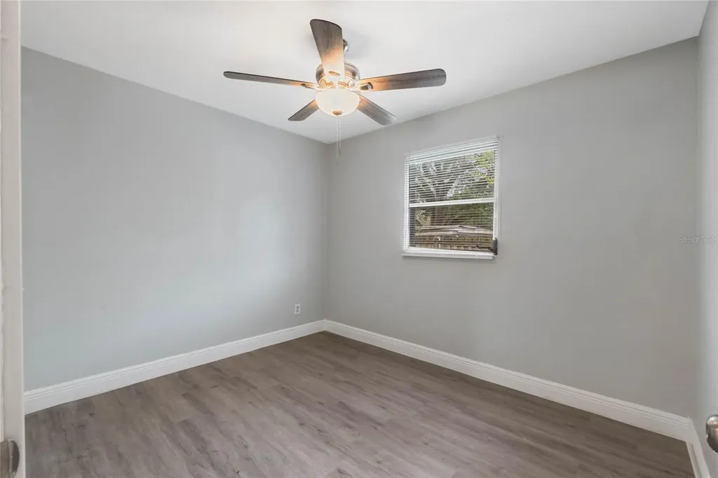 1090 Emerald Drive Mount Dora FL 32757