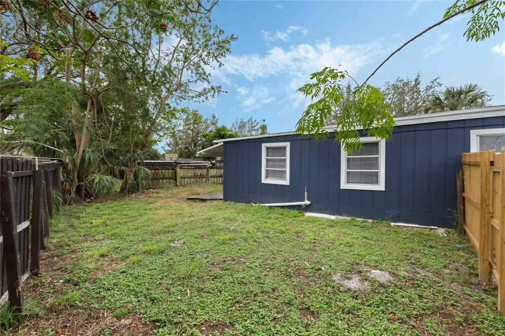 1090 Emerald Drive Mount Dora FL 32757