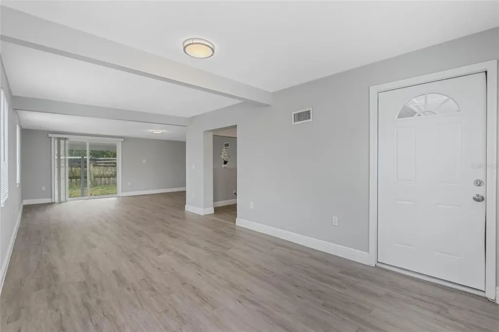1090 Emerald Drive Mount Dora FL 32757