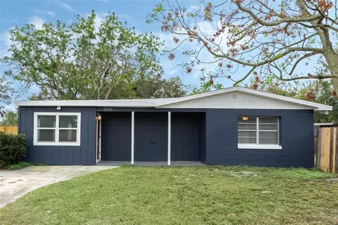 1090 Emerald Drive Mount Dora FL 32757
