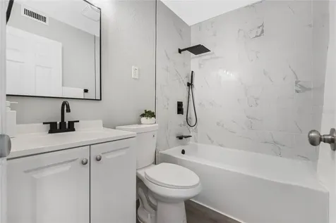 1090 Emerald Drive Mount Dora FL 32757