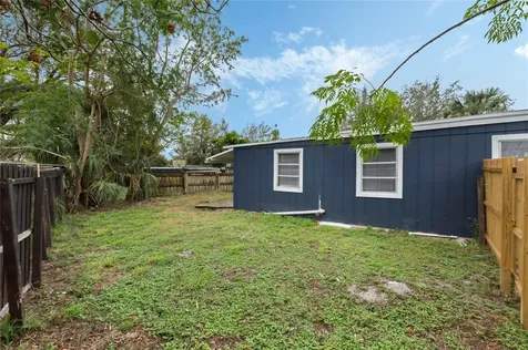 1090 Emerald Drive Mount Dora FL 32757
