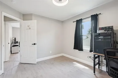 622 Colorado Woods Court Orlando FL 32824