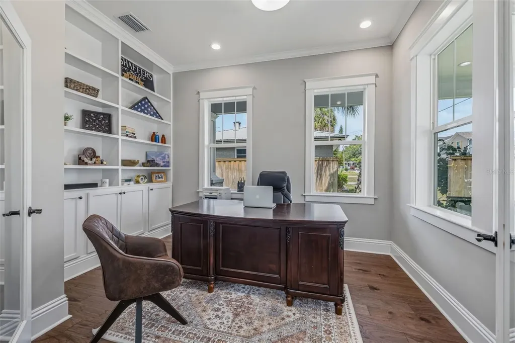 306 E Emma Street Tampa FL 33603