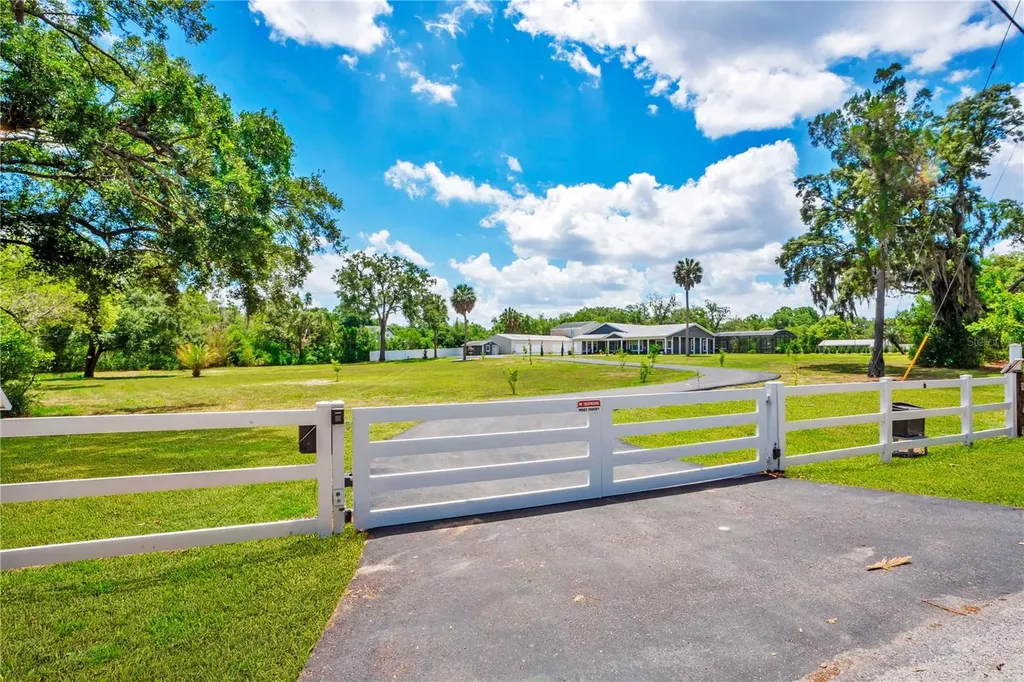 5785 Gilliam Road Orlando FL 32818