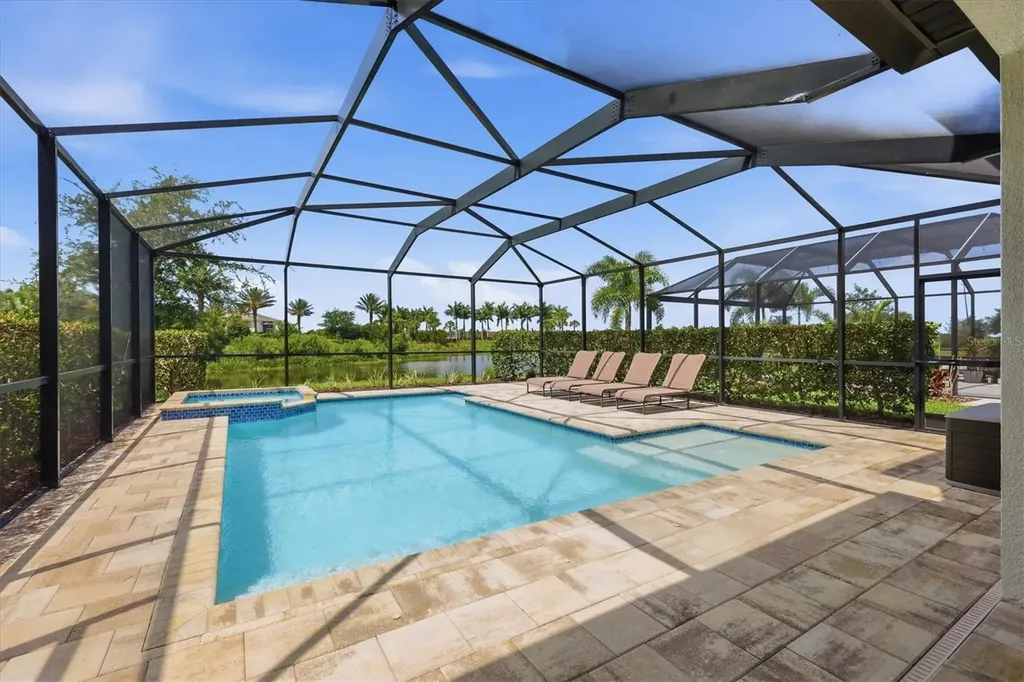 8212 Shooting Star Road Sarasota FL 34241