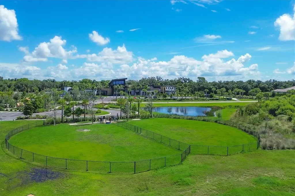 8212 Shooting Star Road Sarasota FL 34241