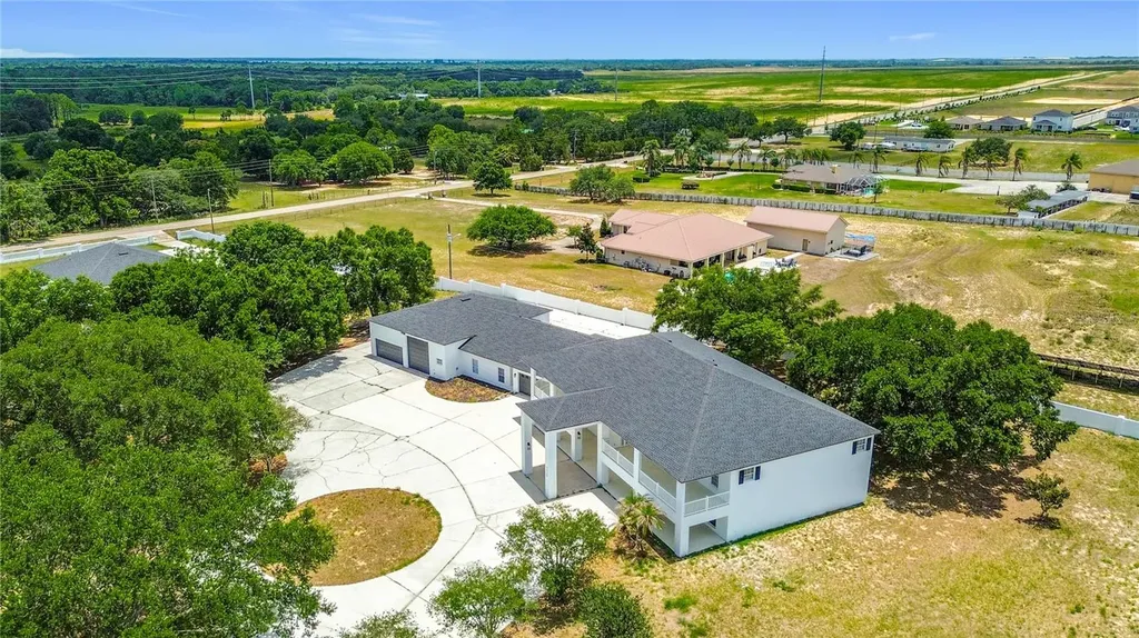 7925 Lake Mabel Loop Road Dundee FL 33838