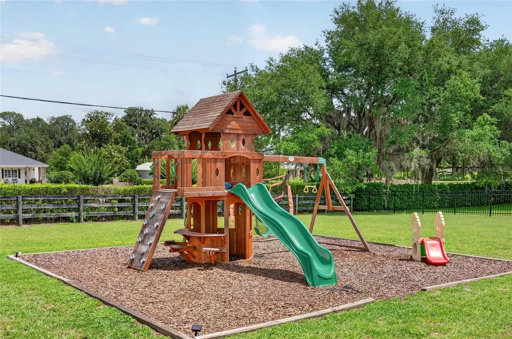 3903 SE 38th Loop Ocala FL 34480