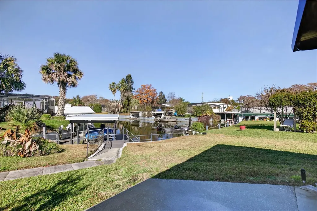 1503 Canal Court Tavares FL 32778