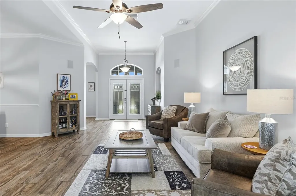4617 Egmont Drive Bradenton FL 34203