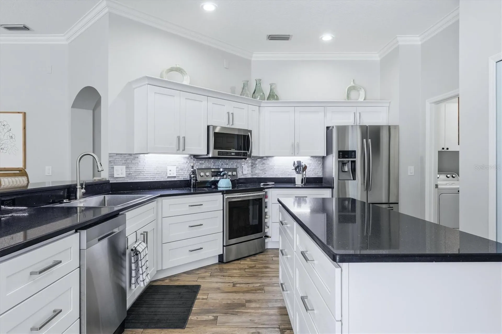4617 Egmont Drive Bradenton FL 34203