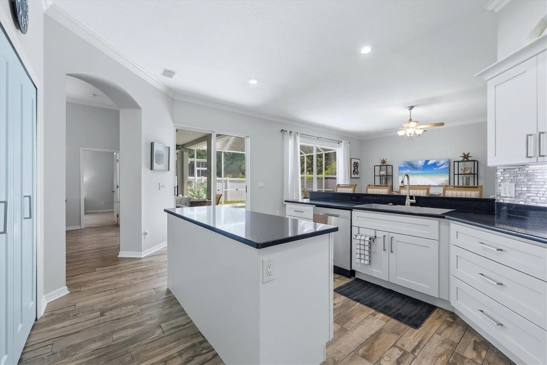 4617 Egmont Drive Bradenton FL 34203