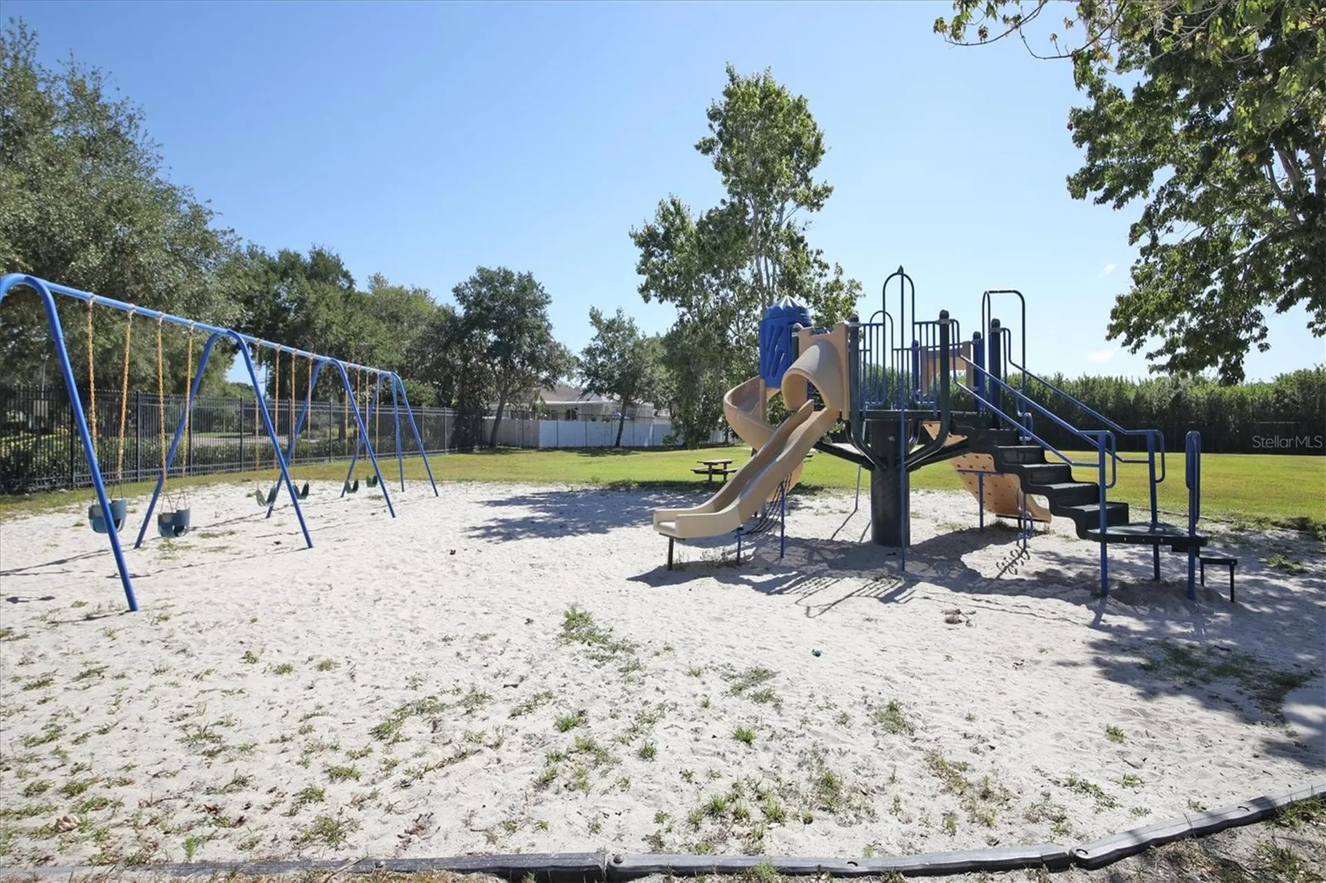 4617 Egmont Drive Bradenton FL 34203
