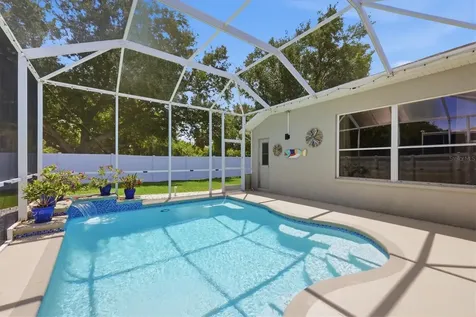 4617 Egmont Drive Bradenton FL 34203