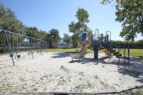 4617 Egmont Drive Bradenton FL 34203