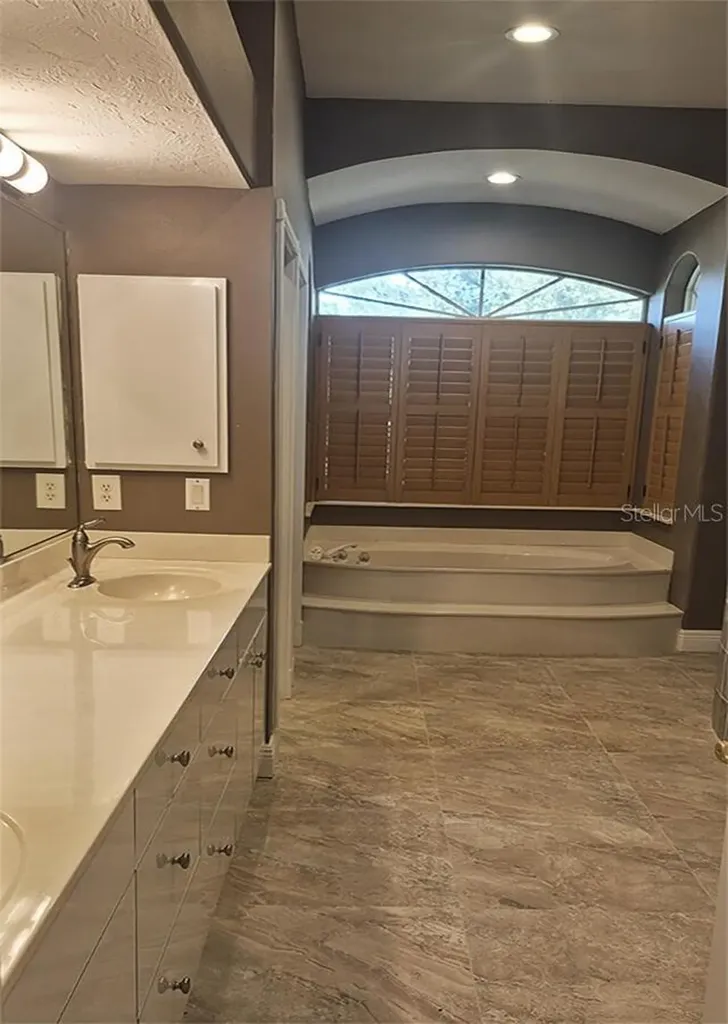 8333 Eagle Lake Drive Sarasota FL 34241