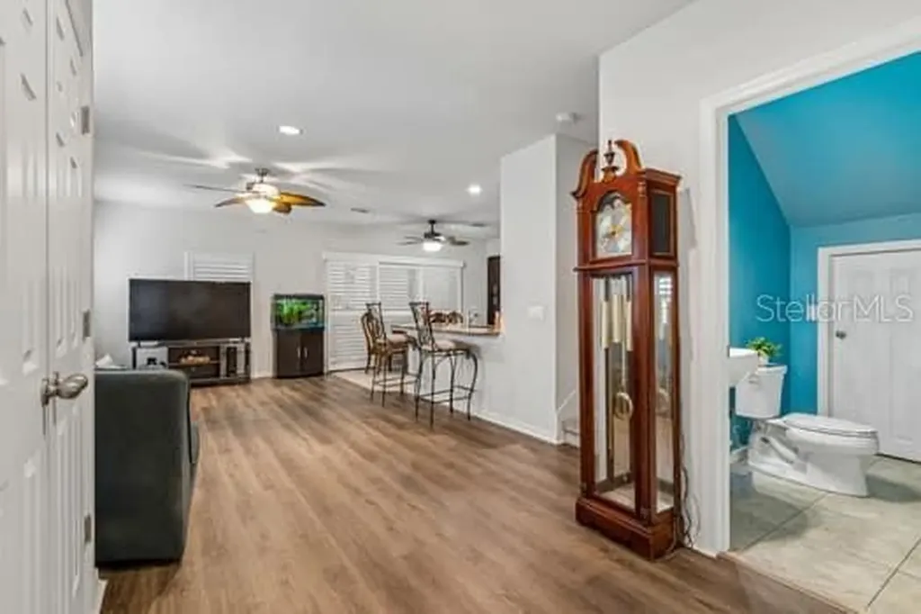 994 Celtic Circle Tarpon Springs FL 34689
