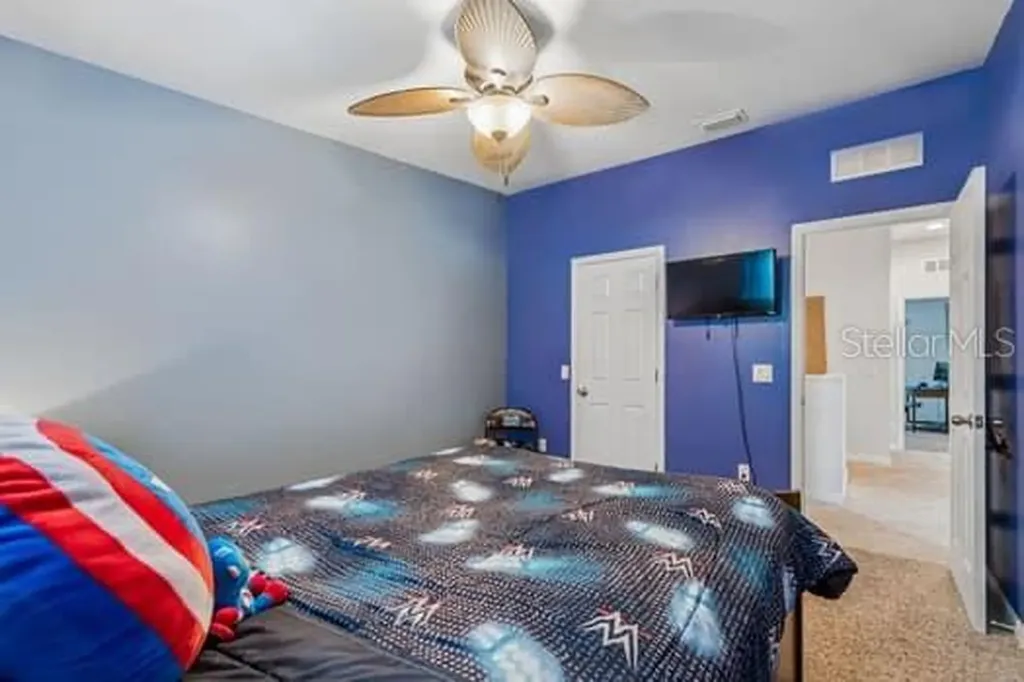 994 Celtic Circle Tarpon Springs FL 34689
