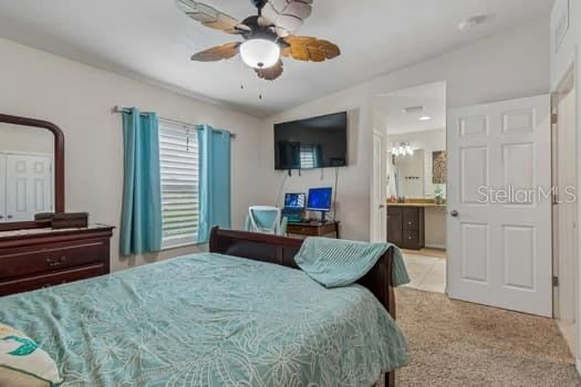 994 Celtic Circle Tarpon Springs FL 34689