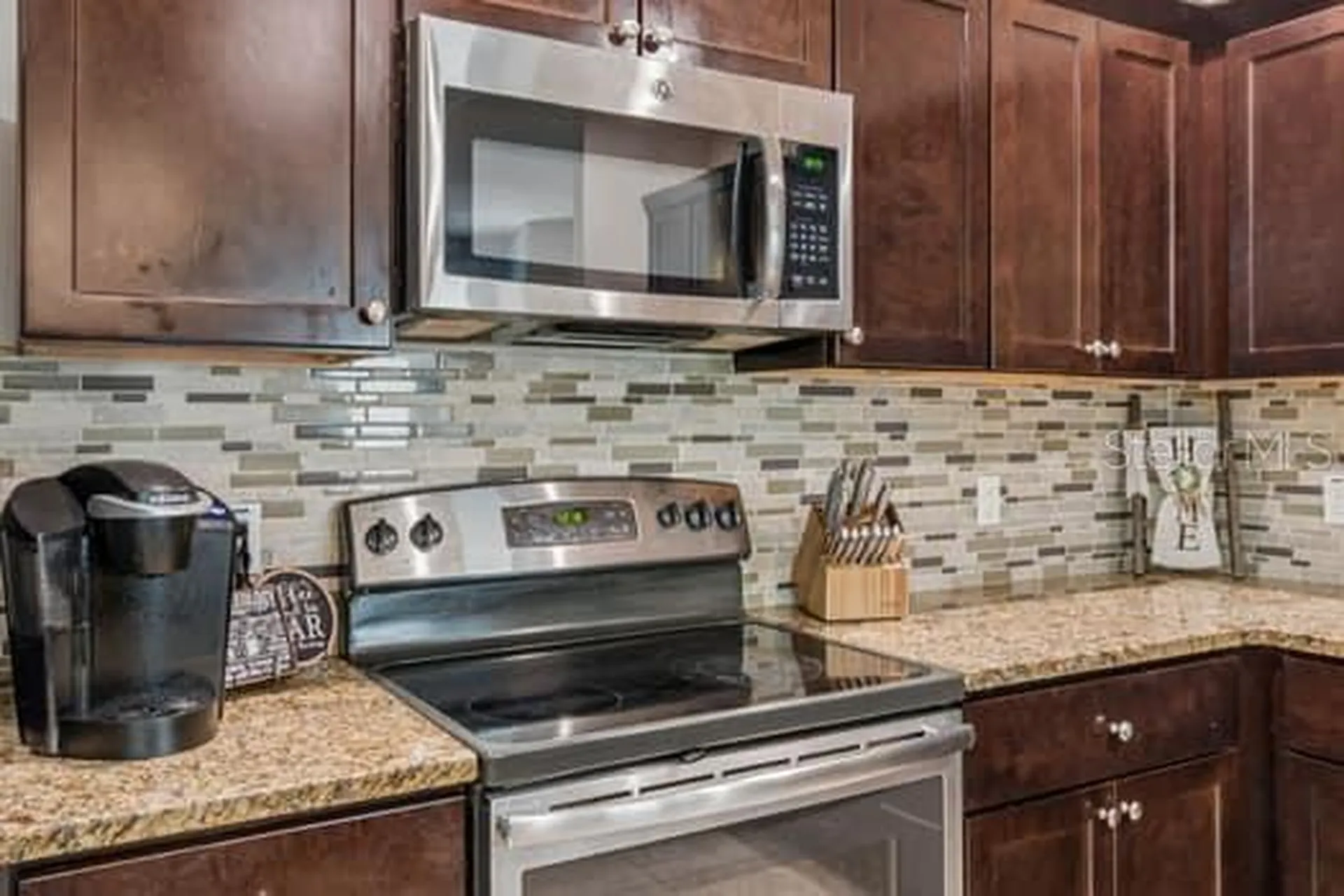 994 Celtic Circle Tarpon Springs FL 34689