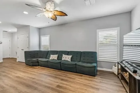 994 Celtic Circle Tarpon Springs FL 34689