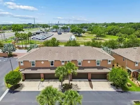 994 Celtic Circle Tarpon Springs FL 34689