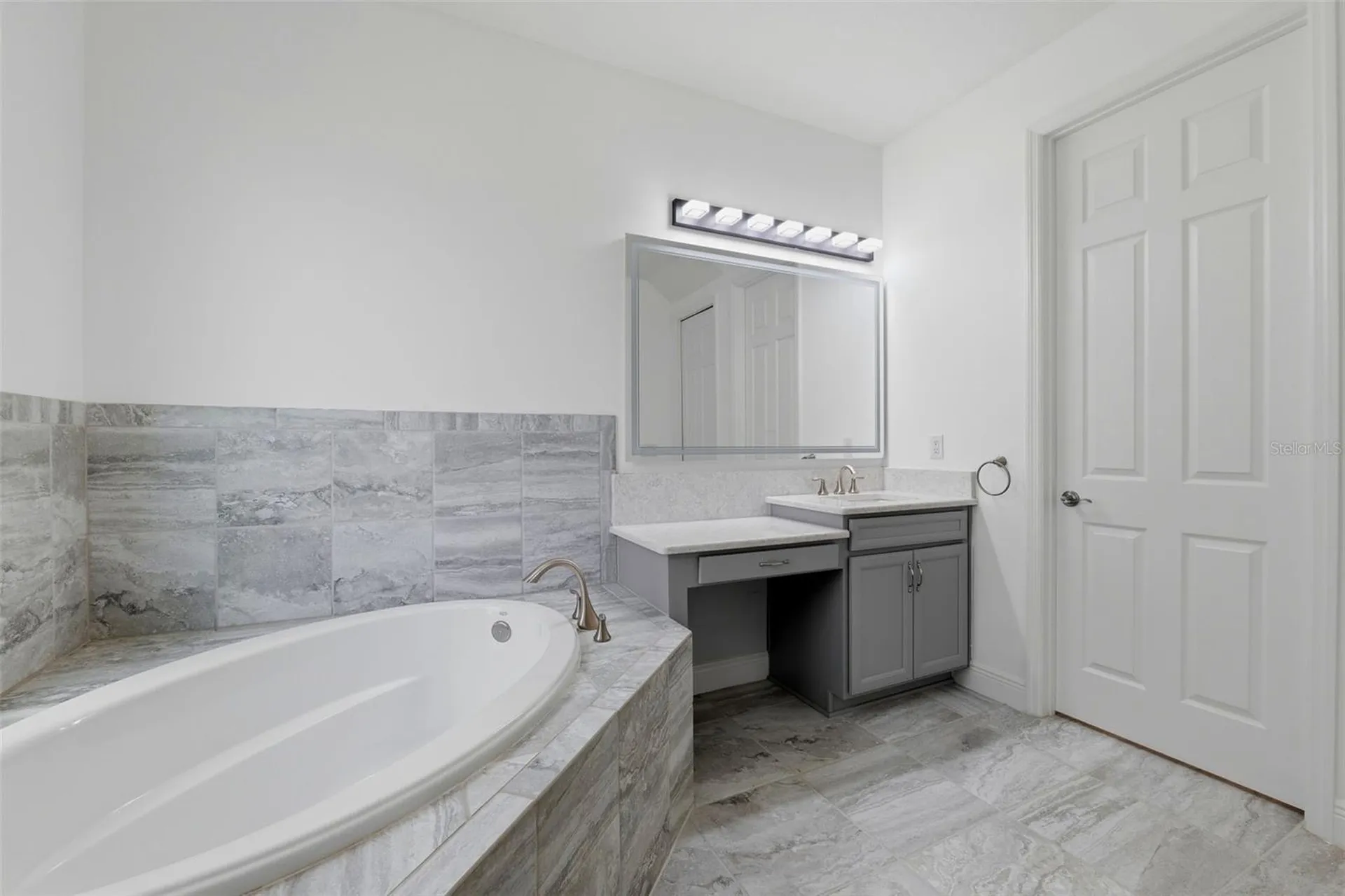 2451 Slade Avenue Odessa FL 33556
