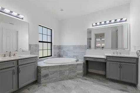 2451 Slade Avenue Odessa FL 33556