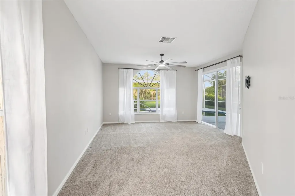 586 Kingsmill Court Oldsmar FL 34677