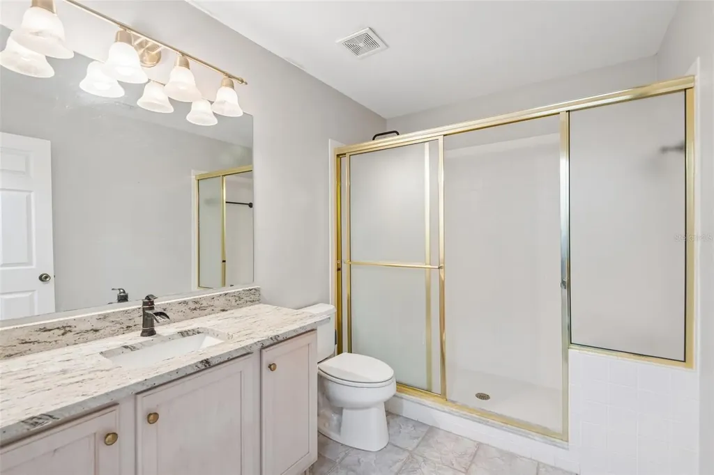 586 Kingsmill Court Oldsmar FL 34677