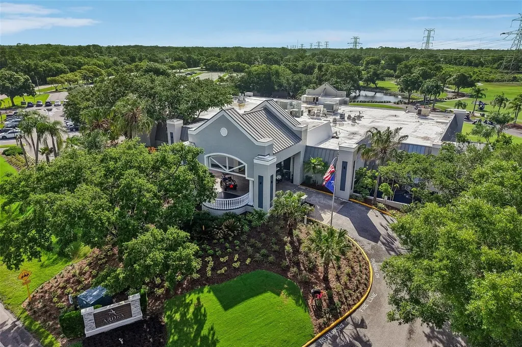 586 Kingsmill Court Oldsmar FL 34677