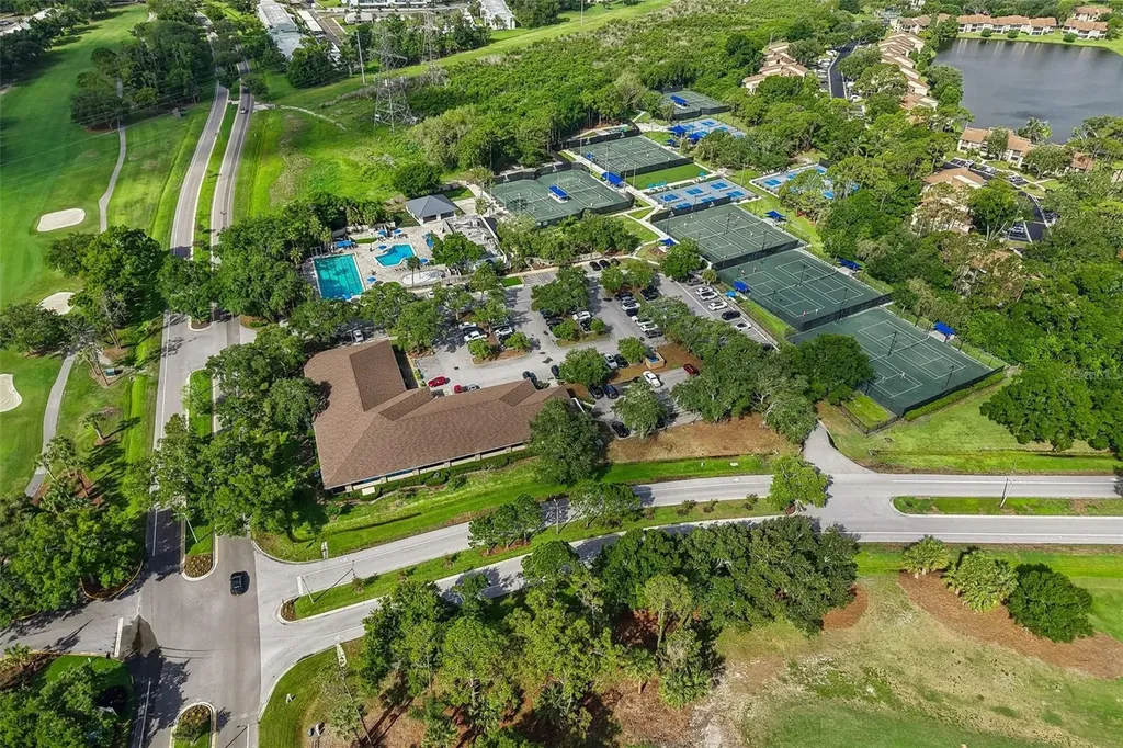 586 Kingsmill Court Oldsmar FL 34677