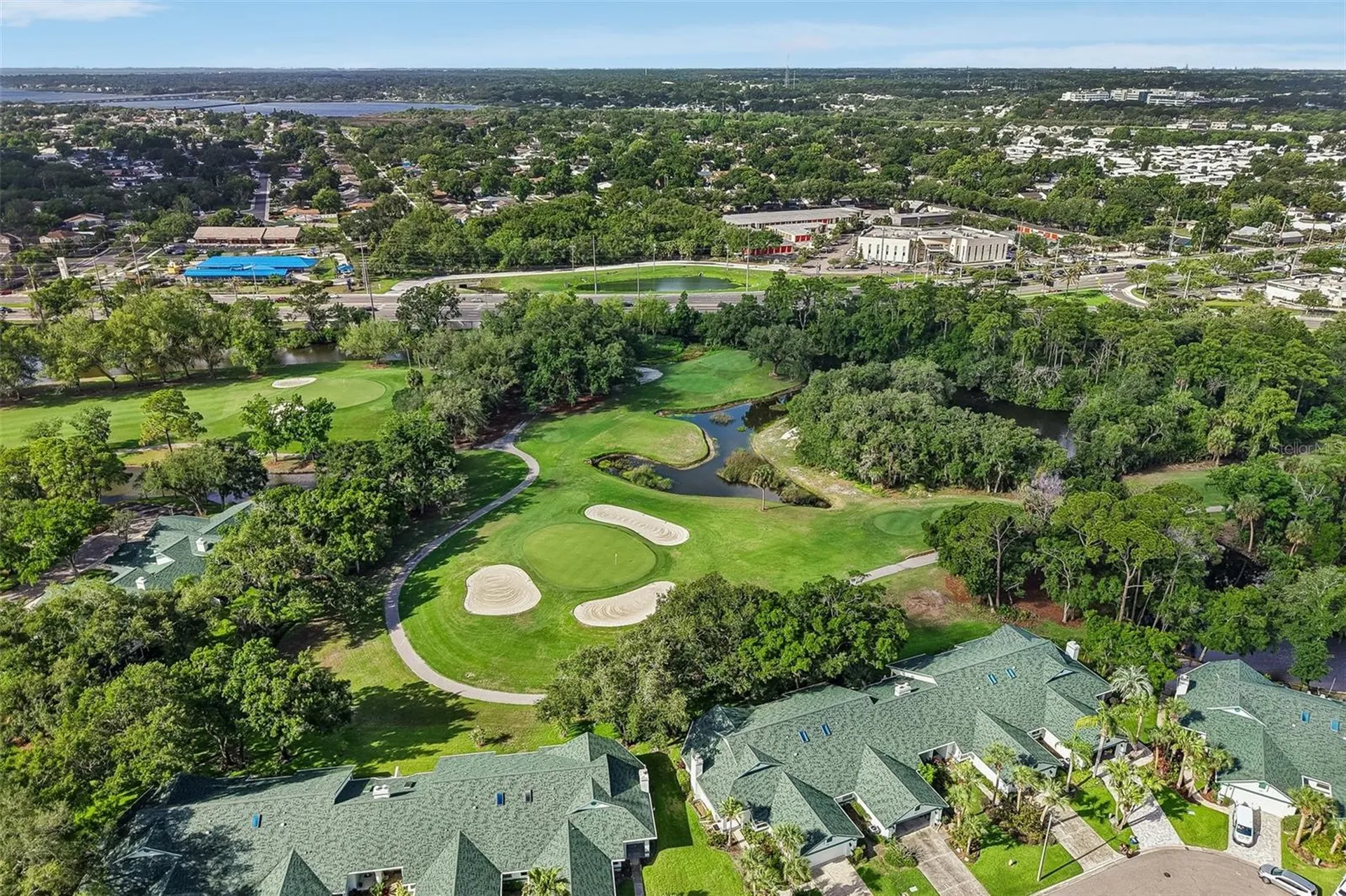 586 Kingsmill Court Oldsmar FL 34677