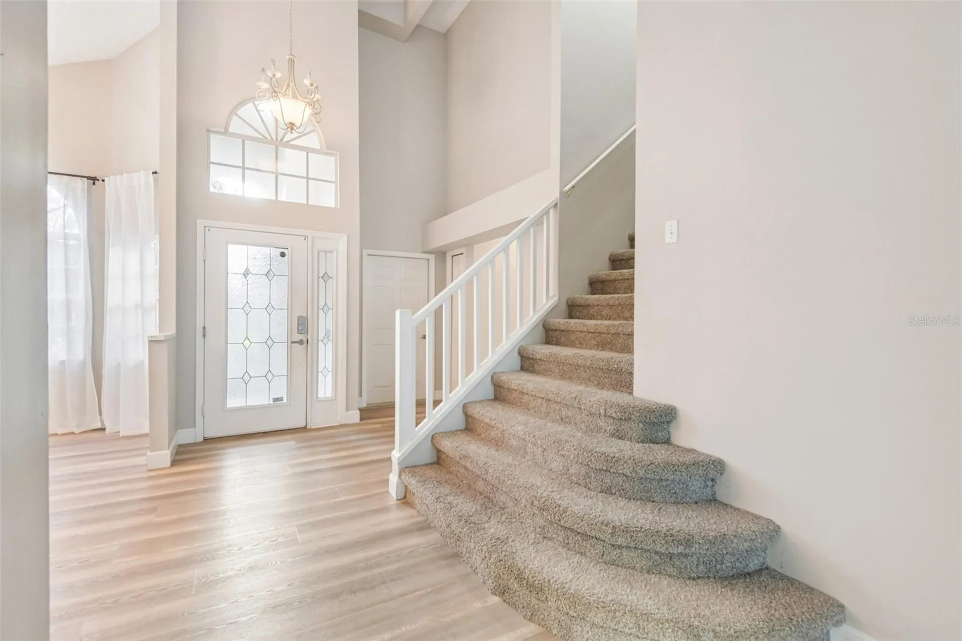 586 Kingsmill Court Oldsmar FL 34677