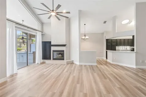586 Kingsmill Court Oldsmar FL 34677